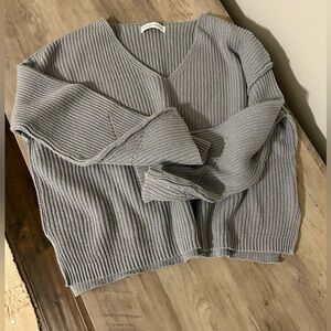 V-Neck Ribbed Knit Sweater - Light Gray